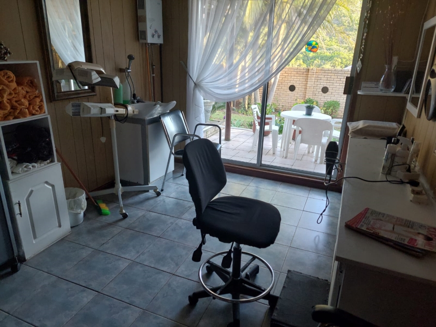 4 Bedroom Property for Sale in Christmas Rock Eastern Cape